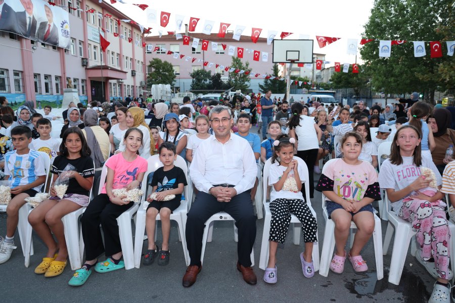 Mahallemde Sinema Var Beylikbağı Mah. 